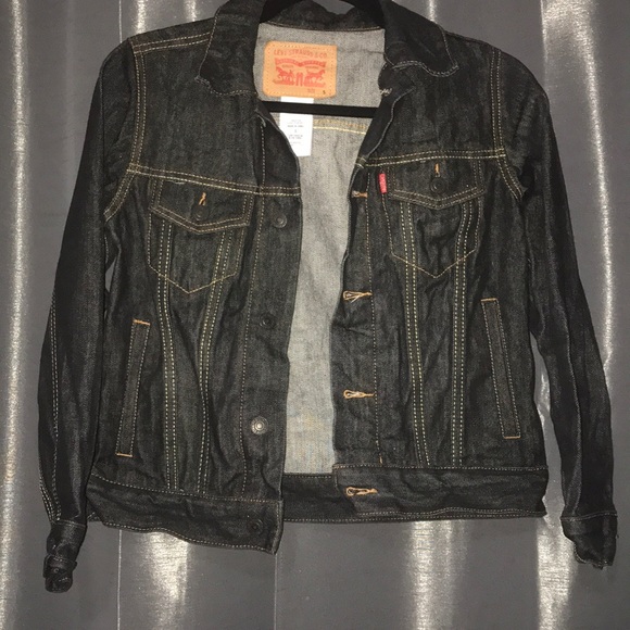 Levi's Jackets & Blazers - Levi’s Jean Jacket Size Small